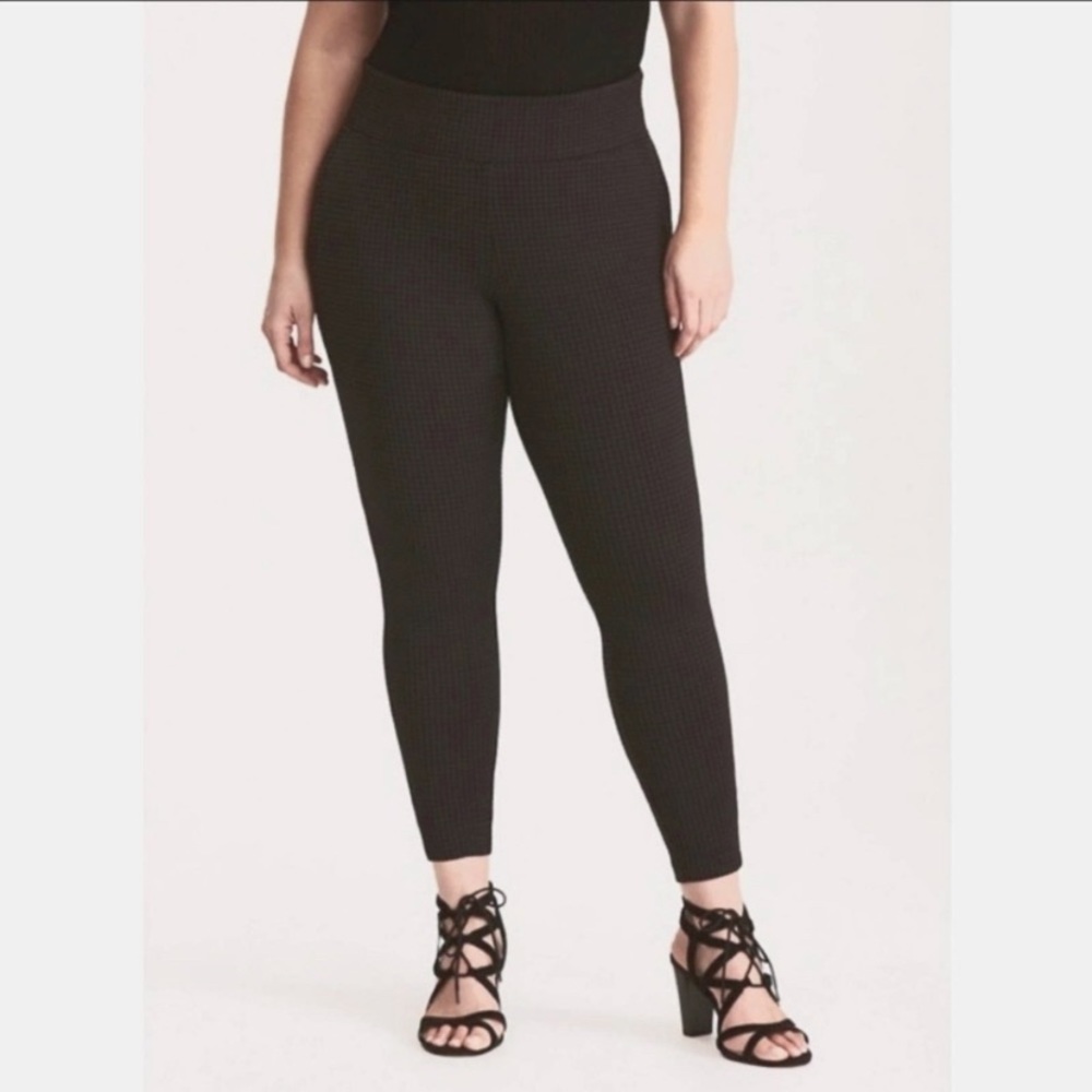 Torrid Black Mini Check Pixie Pants - image 1